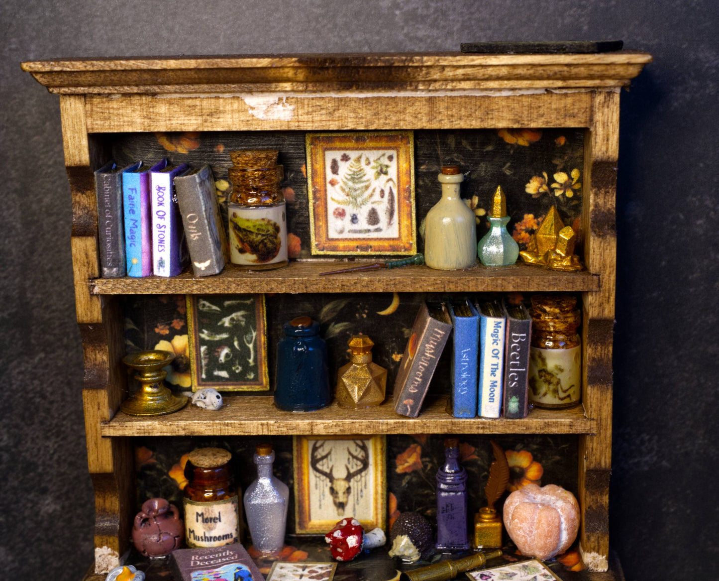 Goblin Trinket Cabinet